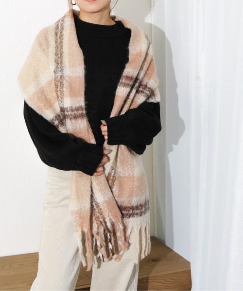 Per sist ence（パーシエンス）の「Per sist ence/パーシエンス　無地＆チェック バルキーストール（マフラー・レディース・ブラック/ベージュ/ピンク/アイボリー/ブラック系その他/ベージュ系その他/ブルー系その他/ピンク系その他・FREE）」の8枚目の写真