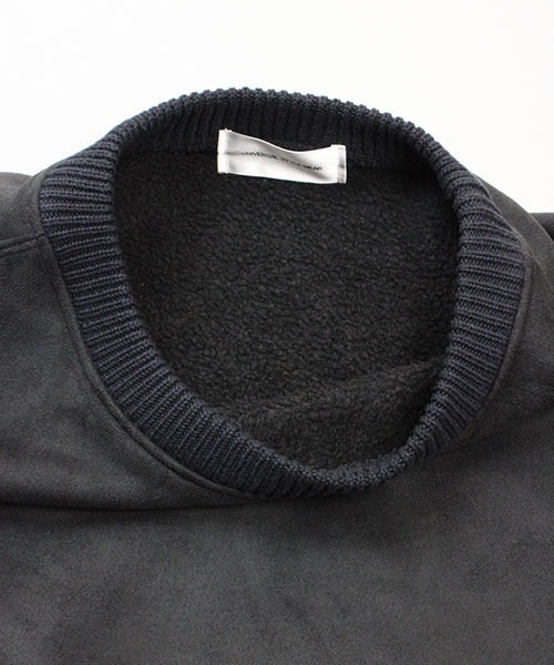 Universal Style Wear(ユニバーサルスタイルウェア)の「Universal Style Wear ライアー ルーズ クルーネック(スウェット・メンズ・カーキ/ブラック/キャメル/ネイビー・LARGE/X-LARGE/MEDIUM)」の17枚目の写真