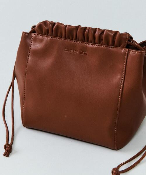 CONVERSE TOKYO(コンバーストウキョウ)の「ギャザー巾着バッグ(ハンドバッグ・レディース・ミント/ブラウン・FREE)」の16枚目の写真
