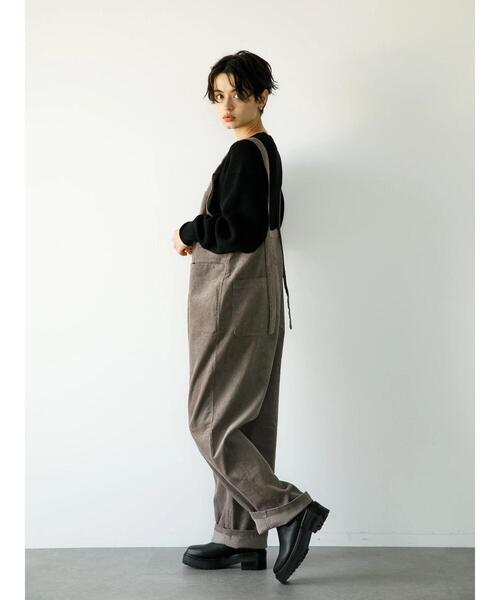 koe（コエ）の「コーデュロイオーバーオール*（サロペット/オーバーオール・レディース・グレー/オフホワイト/ブラック・L/S/M）」の19枚目の写真