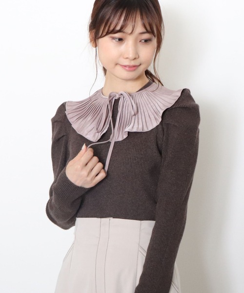 archives(アルシーヴ)の「衿付きパワショルニットプルオーバー(ニット/セーター・レディース・ブラウン/モカ/グレイッシュベージュ・MEDIUM)」の12枚目の写真