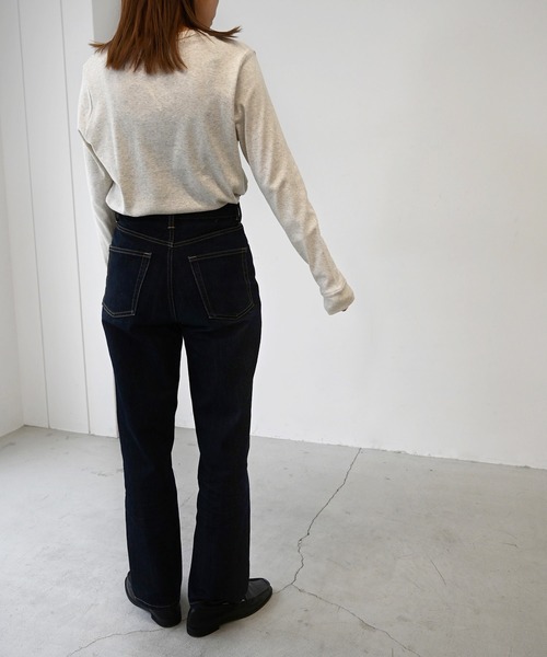 CANAL JEAN（キャナルジーン）の「harmonie -OrganicCotton-　フライスゆったり切り替えロングスリーブ（Tシャツ/カットソー・レディース・ホワイト/チャコールグレー/ブラック/グレー/オートミール・ONE SIZE）」の17枚目の写真