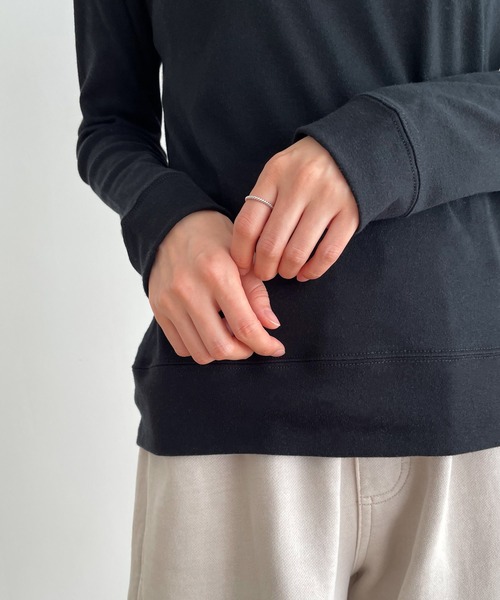 CANAL JEAN（キャナルジーン）の「harmonie -OrganicCotton-　フライスゆったり切り替えロングスリーブ（Tシャツ/カットソー・レディース・ホワイト/チャコールグレー/ブラック/グレー/オートミール・ONE SIZE）」の22枚目の写真