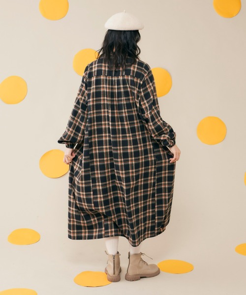 MERLOT（メルロー）の「チェックキルトワンピース（ワンピース・レディース・ブラック/ボルドー・FREE）」の4枚目の写真