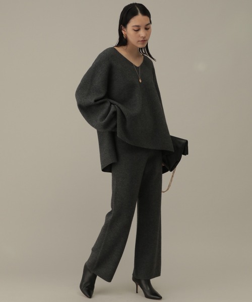 正規品♡調温♡スムーズィー上下セット♡ネイビー Chaos（カオス）の「【セットアップ】クレースムースニットV