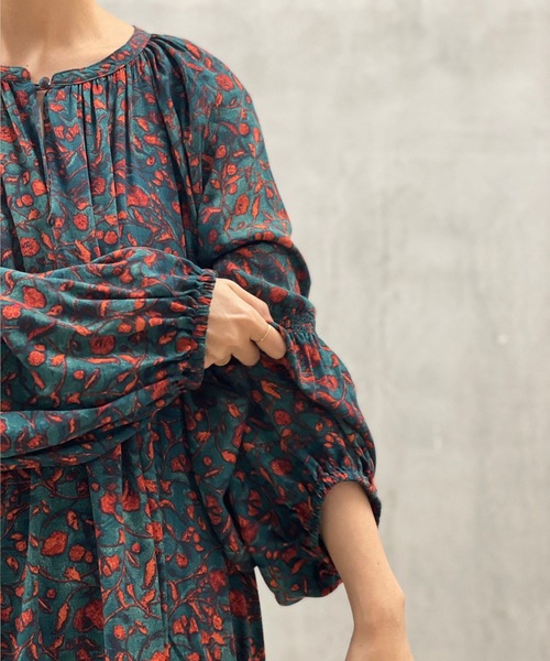 BEARDSLEY（ビアズリー）の「袖のギャザーもアクセントに《FRIPIER》プリントマキシワンピース（ワンピース・レディース・グリーン・FREE）」の15枚目の写真