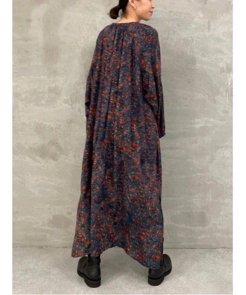 BEARDSLEY（ビアズリー）の「袖のギャザーもアクセントに《FRIPIER》プリントマキシワンピース（ワンピース・レディース・グリーン・FREE）」の20枚目の写真