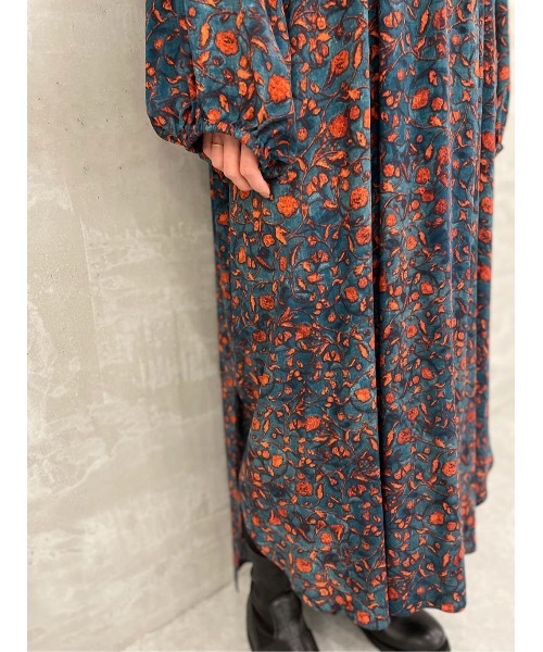 BEARDSLEY（ビアズリー）の「袖のギャザーもアクセントに《FRIPIER》プリントマキシワンピース（ワンピース・レディース・グリーン・FREE）」の21枚目の写真