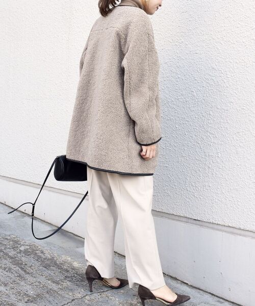 SHIPS（シップス）の「ボアコート２◇（その他アウター・レディース・ブルー/ホワイト系/ブラック系/ベージュ系その他3/ベージュ系その他2・ONE SIZE）」の13枚目の写真