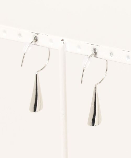 NOMINE(ノミネ)の「プリズムフープピアス(ピアス(両耳用)・レディース・シルバー/ゴールド・フリー)」の3枚目の写真