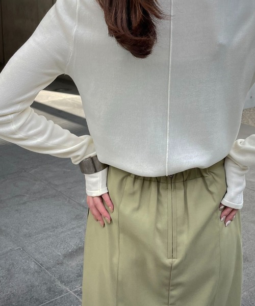 &g'aime(アンジェム)の「【&g'aime】タートルネックニット(Tシャツ/カットソー・レディース・ホワイト/ブラック/カーキ/グレイッシュベージュ・FREE)」の11枚目の写真