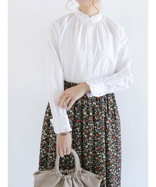 Te chichi（テチチ）の「スタンドフリルブラウス（シャツ/ブラウス・レディース・ネイビー/オフホワイト/ブルー・ﾌﾘ-）」の2枚目の写真