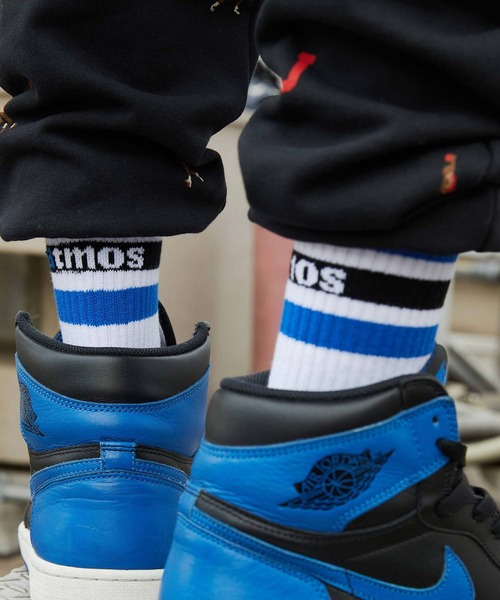 atmos pink(アトモスピンク)の「atmos OG COLOR LINE SOCKS / アトモス オージーカラー ライン ソックス(ソックス/靴下・メンズ・ブラック/レッド/オレンジ/ロイヤルブルー・26-28cm)」の3枚目の写真