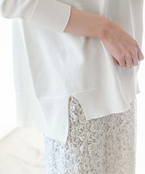 IENA（イエナ）の「《追加》コットンストレッチNEOワイド長袖プルオーバー（ニット/セーター・レディース・ホワイト/ラベンダー/グリーン系その他・FREE）」の16枚目の写真