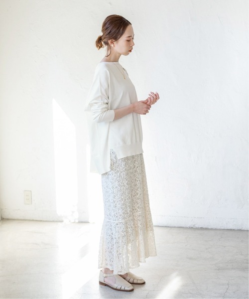 IENA（イエナ）の「《追加》コットンストレッチNEOワイド長袖プルオーバー（ニット/セーター・レディース・ホワイト/ラベンダー/グリーン系その他・FREE）」の17枚目の写真