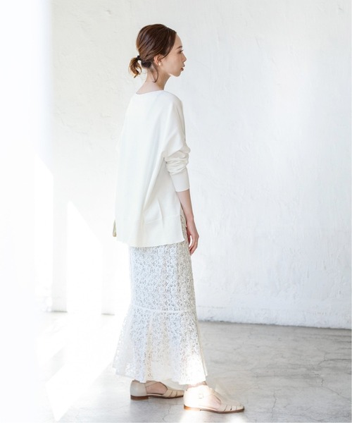 IENA（イエナ）の「《追加》コットンストレッチNEOワイド長袖プルオーバー（ニット/セーター・レディース・ホワイト/ラベンダー/グリーン系その他・FREE）」の20枚目の写真