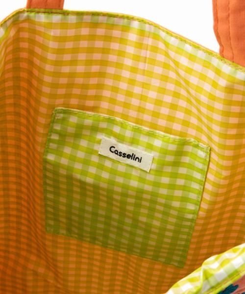 Casselini（キャセリーニ）の「Casselini(キャセリーニ)エンブロイダリートート（トートバッグ・レディース・グリーン/オレンジ/アイボリー・FREE）」の4枚目の写真