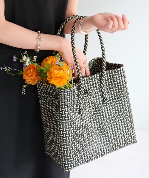 DISCOAT（ディスコート）の「メルカドスクエア配色トートバッグ（トートバッグ・レディース・ブラック/イエロー・FREE）」の2枚目の写真