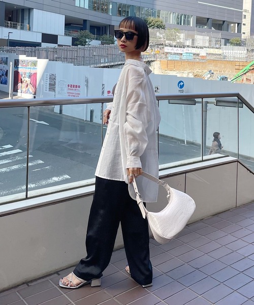 PAGEBOY（ページボーイ）の「シアールーズシャツ（シャツ/ブラウス・レディース・ブラック/オフホワイト/ブラック×ホワイト/コーラル/スカイブルー系・FREE）」の14枚目の写真