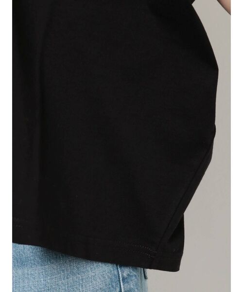 Ungrid(アングリッド)の「ショルダースリットルーズTee(Tシャツ/カットソー・レディース・ブラック/オフホワイト・FREE)」の5枚目の写真
