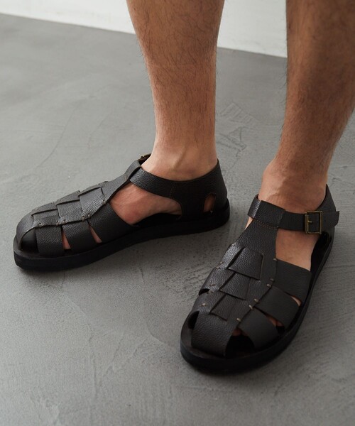 FREAK'S STORE（フリークスストア）の「アミットレザーサンダル/アミットレザーサンダル グレインレザー グルカサンダル/グルカサンダル（サンダル・メンズ・ブラック/ダークブラウン・41/42/43）」の2枚目の写真