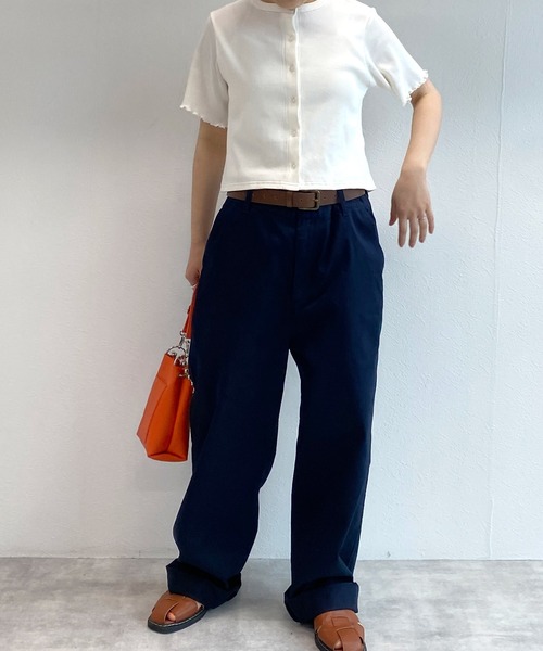 w closet（ダブルクローゼット）の「ベルト付きオーバーサイズチノパンツ（チノパンツ・レディース・ベージュ/ダークネイビー・FREE）」の16枚目の写真