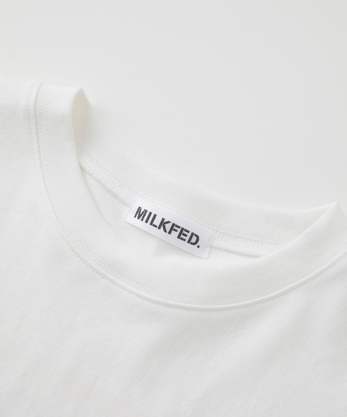 MILKFED.(ミルクフェド)の「BACK LOGO SIDE SLIT BIG TOP(Tシャツ/カットソー・レディース・ホワイト/ブラック/ベージュ/ブルー・ONE SIZE)」の12枚目の写真