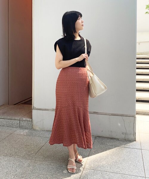 OPAQUE.CLIP（オペークドットクリップ）の「◆凸凹レースマーメイドスカート（スカート・レディース・ブラック/ダークグリーン/レンガ・38/36）」の15枚目の写真