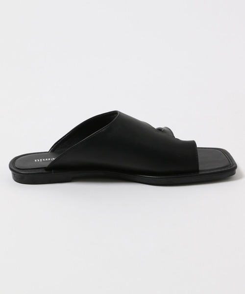 Andemiu(アンデミュウ)の「トングサンダル122812(サンダル・レディース・ホワイト/ブラック・LARGE/MEDIUM/SMALL)」の8枚目の写真