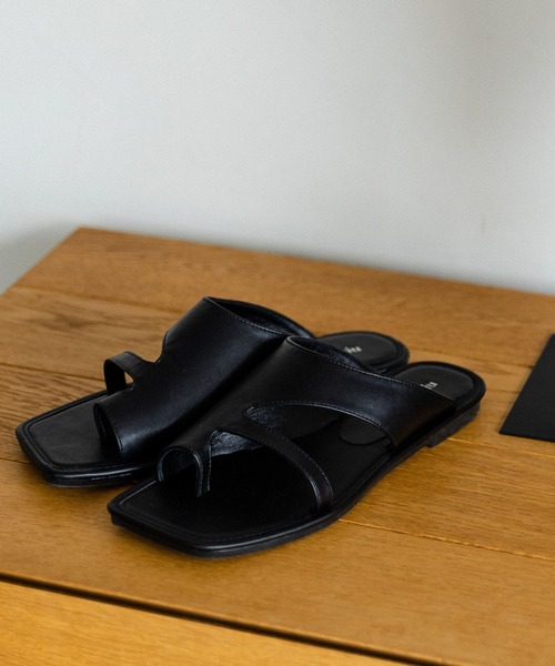 Andemiu(アンデミュウ)の「トングサンダル122812(サンダル・レディース・ホワイト/ブラック・LARGE/MEDIUM/SMALL)」の19枚目の写真