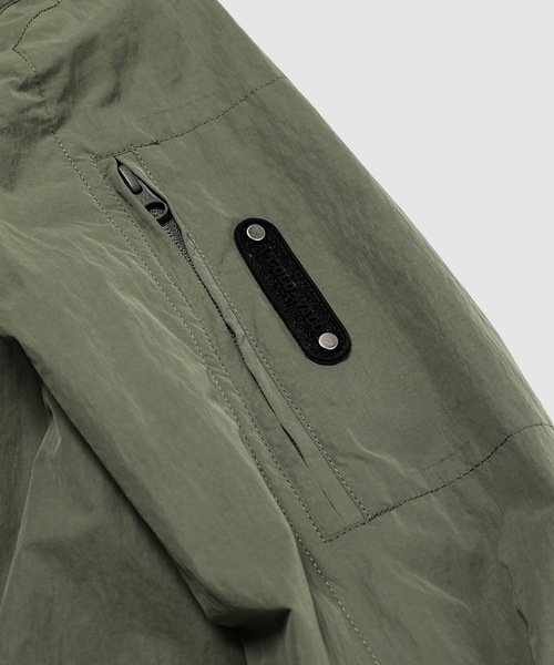 A-COLD-WALL*(アコールドウォール)の「GAUSSIAN OVERSHIRT(シャツ/ブラウス・メンズ・ライトグレー/グリーン・M/L)」の4枚目の写真