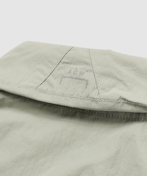 A-COLD-WALL*(アコールドウォール)の「GAUSSIAN OVERSHIRT(シャツ/ブラウス・メンズ・ライトグレー/グリーン・M/L)」の5枚目の写真