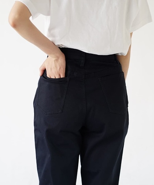 zootie(ズーティー)の「ジェネラルチノ タック テーパードパンツ(チノパンツ・レディース・ネイビー/オリーブ/ホワイト/ダークベージュ/ブラック/グレー/キャメル・LL/M/S/L/3L)」の18枚目の写真