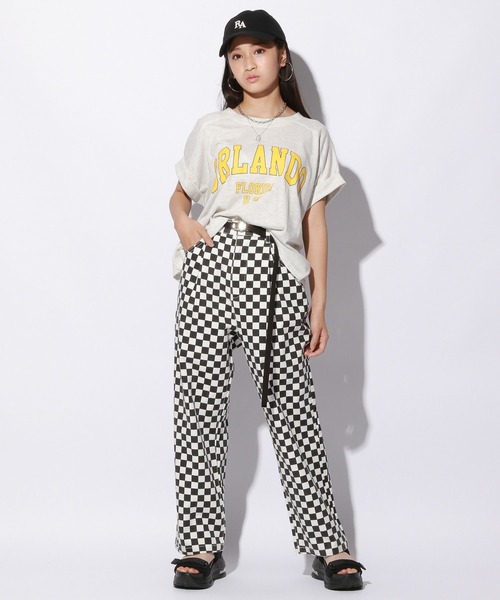 repipi armario（レピピ アルマリオ）の「カレッジプリントルーズTシャツ（Tシャツ/カットソー・キッズ・ホワイト/グレー系その他/ブラウン系その他/グリーン系その他・SMALL/MEDIUM/LARGE）」の10枚目の写真