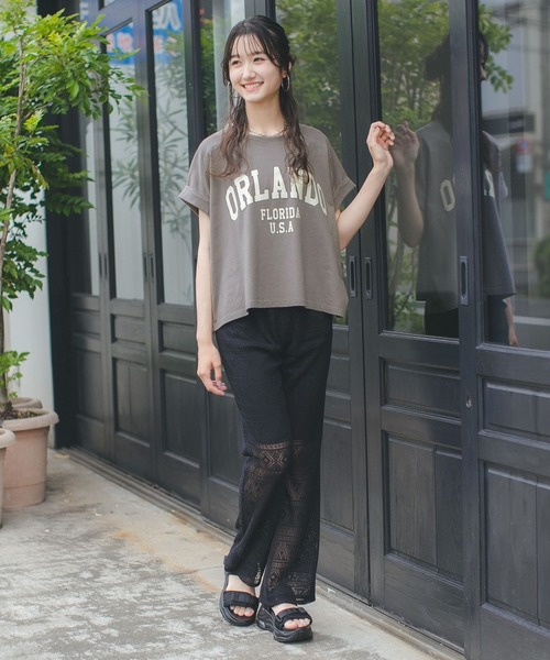 repipi armario（レピピ アルマリオ）の「カレッジプリントルーズTシャツ（Tシャツ/カットソー・キッズ・ホワイト/グレー系その他/ブラウン系その他/グリーン系その他・SMALL/MEDIUM/LARGE）」の11枚目の写真