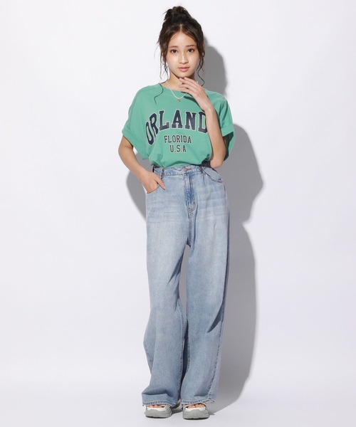 repipi armario（レピピ アルマリオ）の「カレッジプリントルーズTシャツ（Tシャツ/カットソー・キッズ・ホワイト/グレー系その他/ブラウン系その他/グリーン系その他・SMALL/MEDIUM/LARGE）」の16枚目の写真