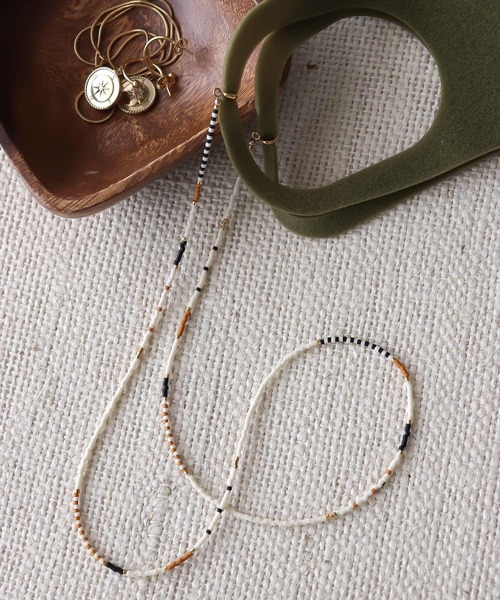 MIXTO(ミスト)の「Bruno / グラス・イヤホン・マスクチェーン・ネックレス(ネックレス・レディース・ブラック/ホワイト/ブラウン・ONE SIZE)」の2枚目の写真