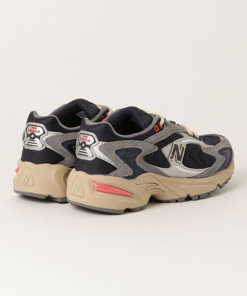 NEW BALANCE(ニューバランス)の「ML725(スニーカー・メンズ・ネイビー/オフホワイト・22.5cm/23.5cm/24.5cm/25.5cm/26.5cm/27.5cm/23.0cm/24.0cm/25.0cm/26.0cm/27.0cm/28.0cm/28.5cm/29.0cm)」の3枚目の写真