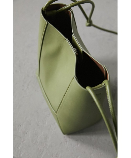 STYLEMIXER（スタイルミキサー）の「スクエアパネルバッグ（ショルダーバッグ・レディース・グリーン/ブラック/ベージュ・FREE）」の17枚目の写真