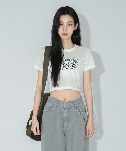 FOLLOWIN(フォロウィン)の「ポイントアルファベットロゴクロップドTシャツカットソー(Tシャツ/カットソー・レディース・ホワイト/ブラック/ミント/ラベンダー・FREE)」の6枚目の写真