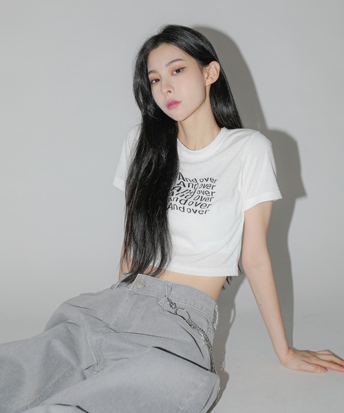 FOLLOWIN(フォロウィン)の「ポイントアルファベットロゴクロップドTシャツカットソー(Tシャツ/カットソー・レディース・ホワイト/ブラック/ミント/ラベンダー・FREE)」の10枚目の写真