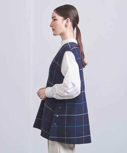 UNITED ARROWS（ユナイテッドアローズ）の「リバーシブル Vネック ベスト（ベスト・レディース・ベージュ/ネイビー・FREE）」の4枚目の写真