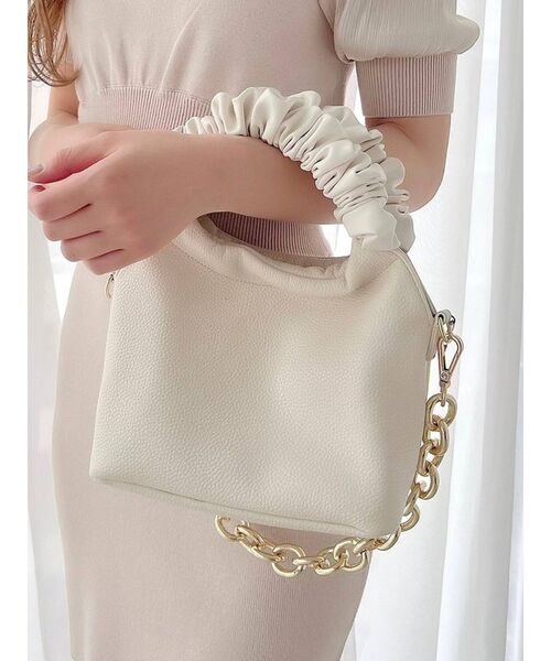 RESEXXY（リゼクシー）の「ハンドルデザインハンドバッグ（ハンドバッグ・レディース・ブラック/グリーン/アイボリー・FREE）」の2枚目の写真