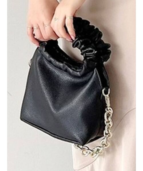 RESEXXY（リゼクシー）の「ハンドルデザインハンドバッグ（ハンドバッグ・レディース・ブラック/グリーン/アイボリー・FREE）」の3枚目の写真