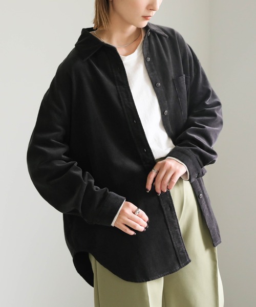select MOCA(セレクトモカ)の「コーデュロイ細ピッチシャツ(シャツ/ブラウス・レディース・アイボリー/チャコール/ブラウン・FREE)」の2枚目の写真