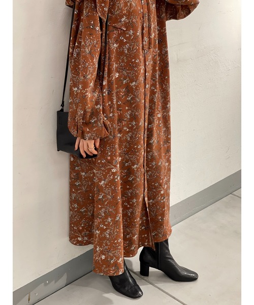 BEARDSLEY（ビアズリー）の「《FRIPIER/フリピエ》衿付きフラワー