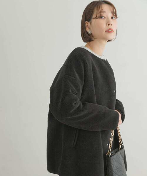 F by ROSSO（エフバイロッソ）の「F by ROSSO　ボアリバーシブルブルゾン（ブルゾン・レディース・ベージュ/ブラック/オフホワイト・FREE）」の21枚目の写真