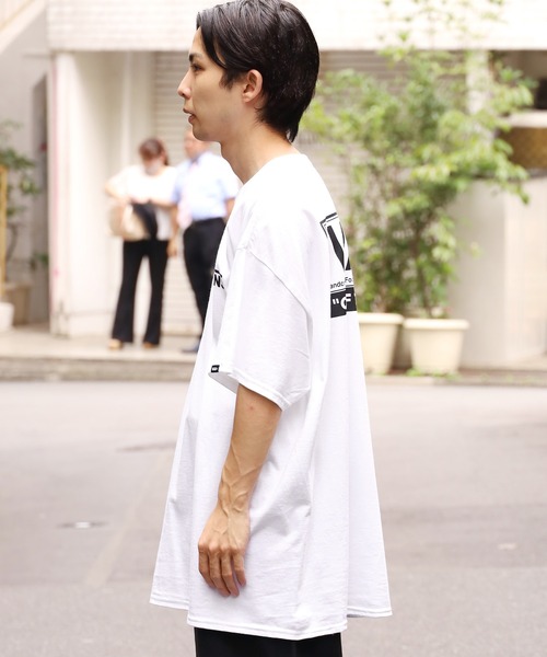 VANS(バンズ)の「別注:VANS/ヴァンズ M HANDCRAFTED LOGO TEE Tシャツ(Tシャツ/カットソー・メンズ・ブラック/ホワイト×レッド/ホワイト×ブラック・S/M/L)」の13枚目の写真