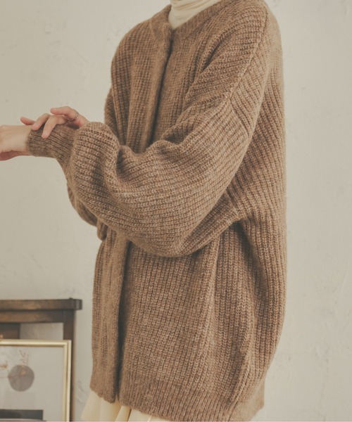 Ambre Neige（アンブルネージュ）の「こなれ感のある絶妙なゆるシルエット◎【前後2WAY】ビッグシルエットニットカーディガン／WEB/EC限定商品（カーディガン/ボレロ・レディース・ライトグリーン/アイボリー/モカ/ピンク/ベージュ・FREE）」の22枚目の写真