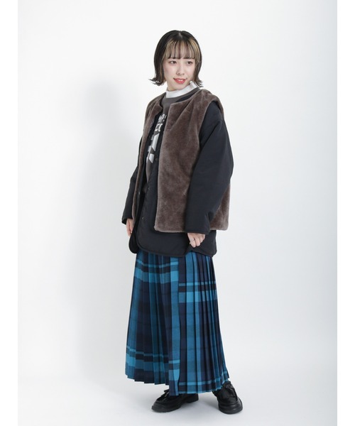 Samansa Mos2(サマンサ モスモス)の「ロゴ裏毛トレーナー(Tシャツ/カットソー・レディース・ブルー/ベージュ/チャコール/グリーン・フリ-)」の16枚目の写真